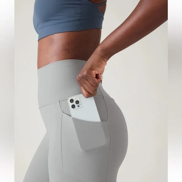 Athleta Salutation Stash High-Rise 7/8 Leggings - Picture 2 of 7